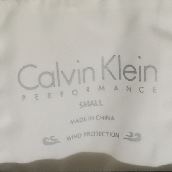 Calvin Klein Performance White Windbreaker Vest - Picture 9 of 12